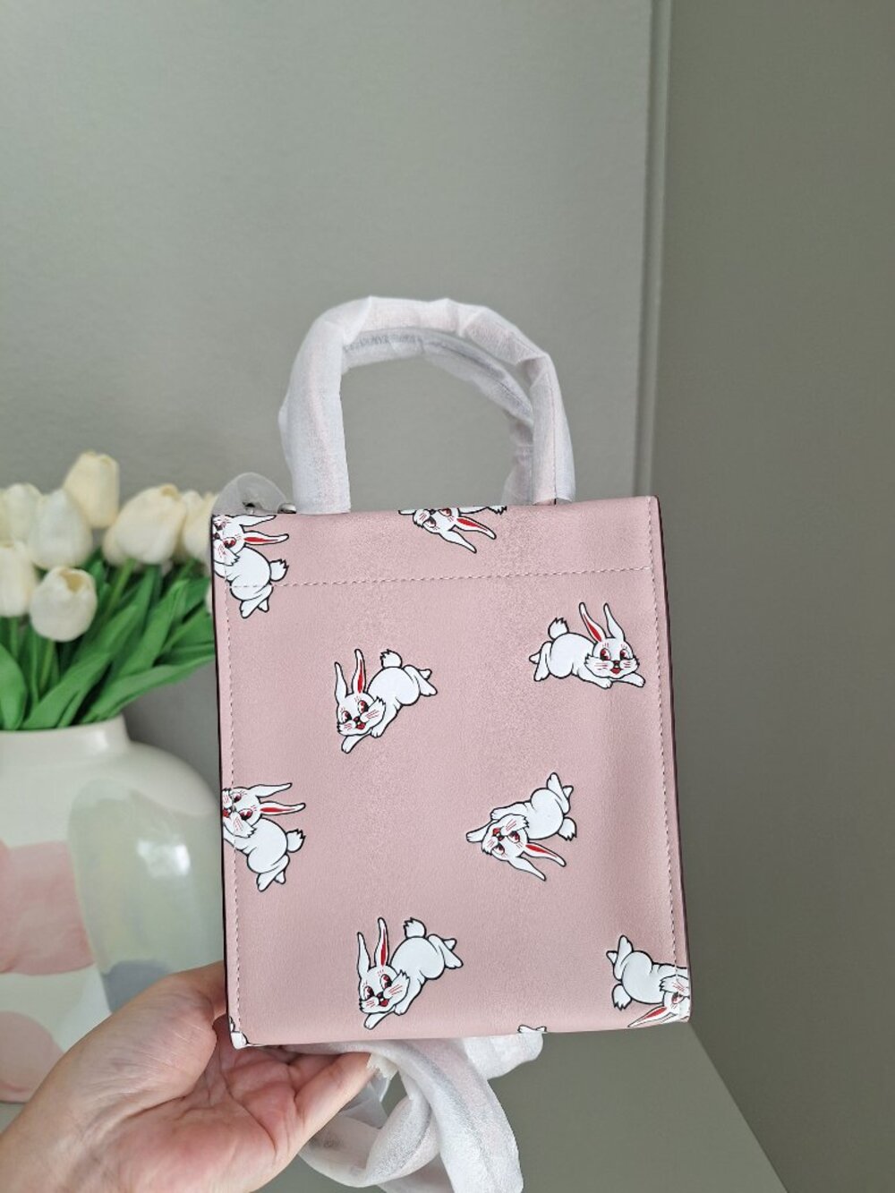 New Coach White Rabbit x Cashin Mini Tote handbag in a pastel pink color - Picture 3 of 10